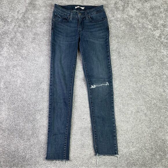 Levi’s Jeans Women’s 25X26.5* Blue 711 Skinny Low Rise Dark Denim Ripped Knee - Picture 1 of 13